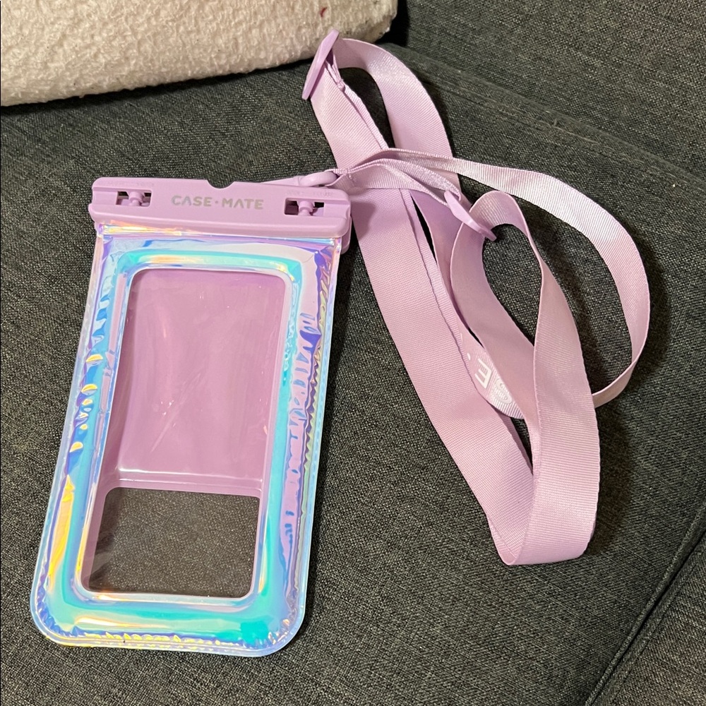 Case-Mate Iridescent Purple Phone Pouch
